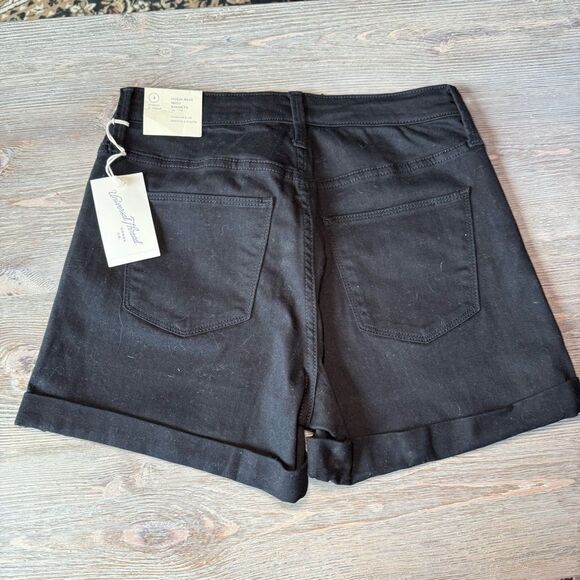 Universal Thread Women's Dark Jean Shorts - Picture 2 of 8
